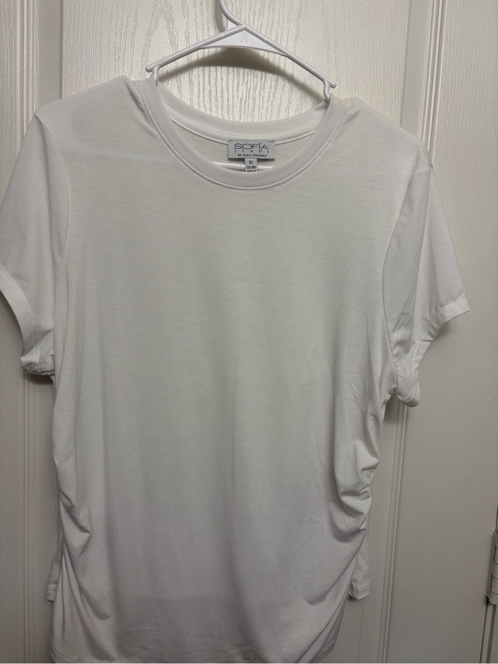 sofia by sofia vergara women’s White Crew Neck T-Shirt
